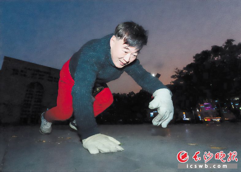 ” 专家表示并非所有人群都适合这样的锻炼方式千亿球友会平台长沙一老人22年坚持每